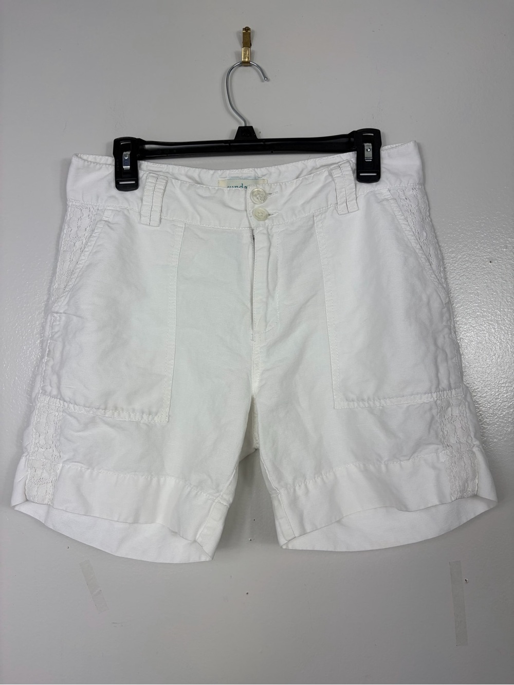 Sundance Organia white linen/cotton lace trim shorts